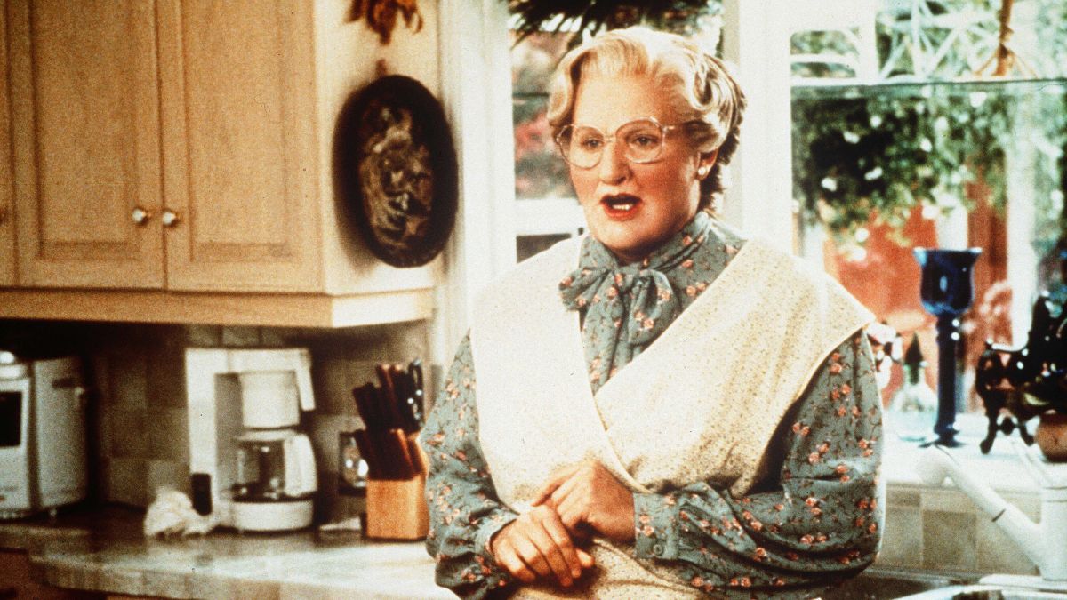 Regjisori i “Mrs. Doubtfire” konfirmon ekzistencën e një version tjetër të këtij filmi.
